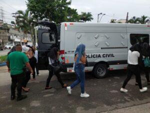 Privado: Polícia Civil prende 35 em operação contra call center do crime no Rio