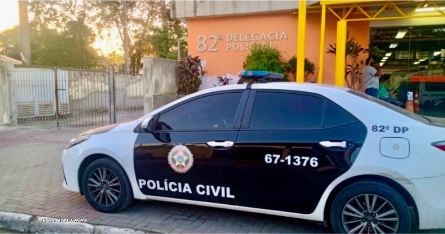Adolescente surpreendido com réplica de pistola no centro de Maricá