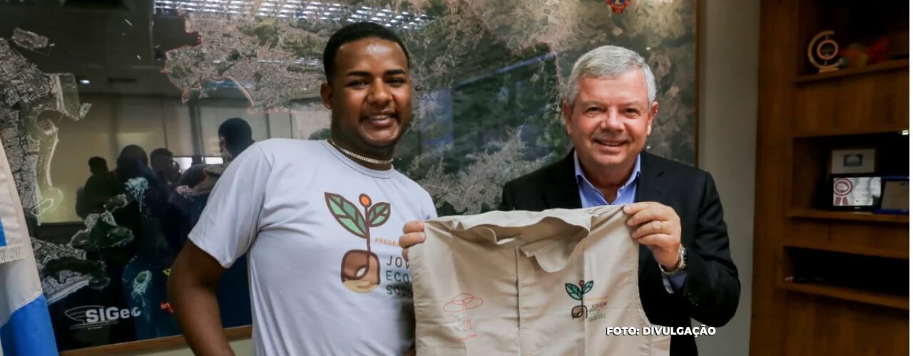 Axel Grael, prefeito de Niterói, encontra-se com jovens do Programa Niterói Ecosocial