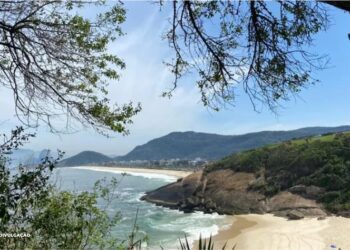Descubra a tranquilidade da Praia do Sossego em Niterói