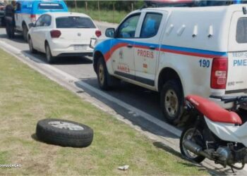 Motorista atropela motociclista, foge da cena, e é detido pela Guarda Municipal de Maricá