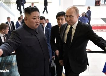 Kim Jong-un se dirige à Rússia para reunião com Putin, despertando preocupações de possível fornecimento de armas pela Coreia do Norte