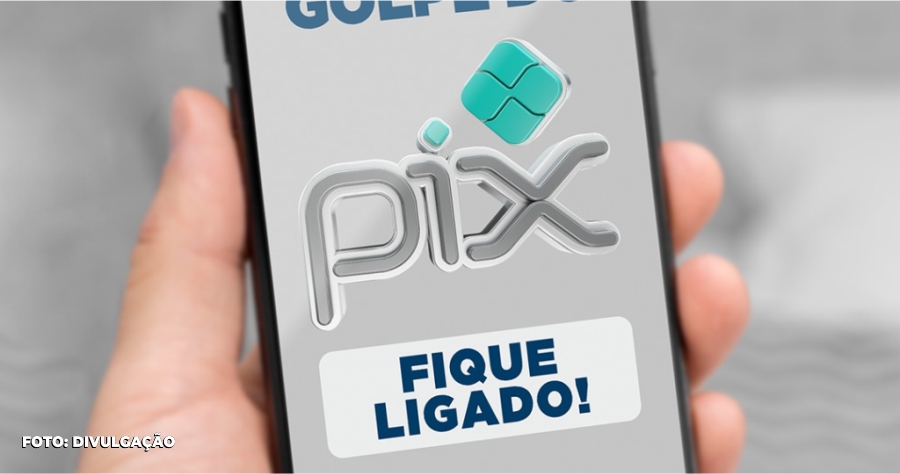 Alerta: Golpe Financeiro Promete Dinheiro Fácil Via Pix Um novo golpe financeiro está ganhando destaque, explorando a ilusão de ganhos fáceis disfarçados de estratégias de marketing digital. Este golpe, que começa com um pagamento modesto de R$ 20 via Pix, tem feito vítimas ao atrair pessoas com a promessa de lucros rápidos e sem esforço. O golpe se inicia com o contato de uma suposta empresa através do WhatsApp, onde a vítima é convidada a participar de uma breve pesquisa, necessitando apenas informar seu nome e chave Pix. Em seguida, a vítima é redirecionada para um grupo no Telegram, onde confirma seus dados pessoais para receber uma transferência de R$ 20 via Pix. A partir desse ponto, a vítima passa a receber desafios diários no Telegram, como seguir um determinado número de perfis no Instagram, como condição para receber o pagamento. Após alguns dias, a empresa oferece a oportunidade de ampliar os ganhos mediante um pequeno investimento em bitcoins, sob a denominação de "desafio pré-pago". Inicialmente, a pessoa investe R$ 100 e recebe R$ 130 (30% sobre esse valor), o que aparenta ser seguro, já que outros usuários compartilham comprovantes de pagamento. No entanto, novas 'oportunidades' para aumentar os ganhos surgem, com investimentos a partir de R$ 800. O novo desafio consiste em perder os R$ 800 iniciais ou depositar mais R$ 500 para ter acesso a um suposto curso sobre como maximizar os lucros. Aqueles que acumularam ganhos com os desafios anteriores frequentemente se deixam seduzir por essa nova proposta. No entanto, assim que a vítima investe uma quantia substancial, ela é abruptamente excluída do grupo, e suas mensagens passam a ser ignoradas ou bloqueadas. A empresa por trás desse golpe opera sem registro de CNPJ, e o domínio do site é constantemente modificado para evitar qualquer forma de rastreamento. Este triste episódio serve como um lembrete de que ganhos fáceis não existem, e promessas de dinheiro rápido devem ser encaradas com grande cautela. A sociedade precisa estar atenta a práticas fraudulentas como essa e lembrar que qualquer investimento genuíno requer pesquisa, avaliação criteriosa e responsabilidade financeira. A prevenção continua sendo a melhor forma de defesa contra golpes financeiros.