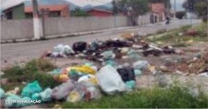 Atrasos na coleta de lixo em Itaocaia Valley causam descontentamento entre moradores