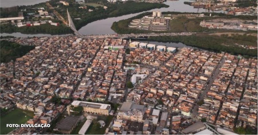 O Governo do Rio de Janeiro anunciou na tarde desta terça-feira (3) que planeja mobilizar mil policiais militares e civis em uma operação conjunta com as forças federais no Complexo da Maré