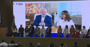 Em uma fala pública notável, Lula, após passar por cirurgias recentes no quadril e nas pálpebras, expressou sua profunda preocupação com o conflito entre Israel e o Hamas.