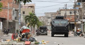 Comunidade de Niterói em Alerta: Fuga de Traficantes da Maré sob Investigação
