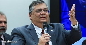 Combate às Fake News: Flávio Dino Anuncia Medidas Legais após Acusações Infundadas