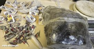 Prisões e apreensões: Operação policial no Porto do Rosa, São Gonçalo