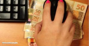 Mulher Cai Vítima do 'Golpe do Engajamento' e Perde R$ 3 Mil