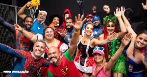 Blocos Oficiais e alternativos iniciam desfiles no carnaval de rua do Rio