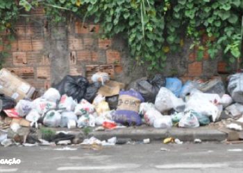 Atrasos na coleta de lixo preocupam moradores de vários bairros em Maricá