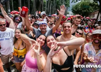 A Folia Continua no Rio de Janeiro - Confira os Blocos Desta Sexta-feira de Carnaval