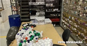 Policiais fecham esquema de suplementos falsos: Vida de luxo na mira!