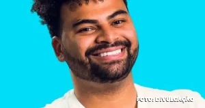 Comediante Lúcio Sincero apresenta Stand Up no Teatro Municipal