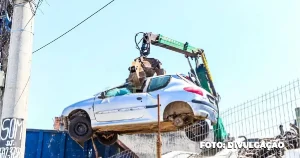 Operação em São Gonçalo: Apreensão recorde de carros em combate ao desmonte ilegal