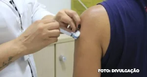 Estratégia de Imunização Reforçada em São Gonçalo: Protegendo os Mais Suscetíveis