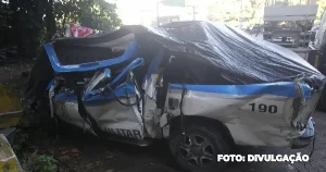 Tragédia nas ruas do Rio: Dois PMs e dois suspeitos morrem em perseguição e capotamento