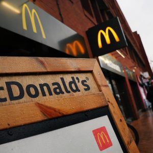 Alimentos contaminados no McDonald's causaM Morte em cliente nos Estados Unidos