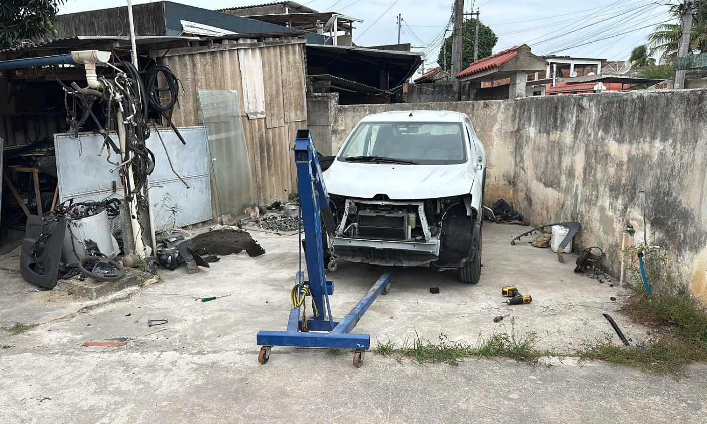 Dois homens são presos por desmanche de carro roubado em SG | Enfoco