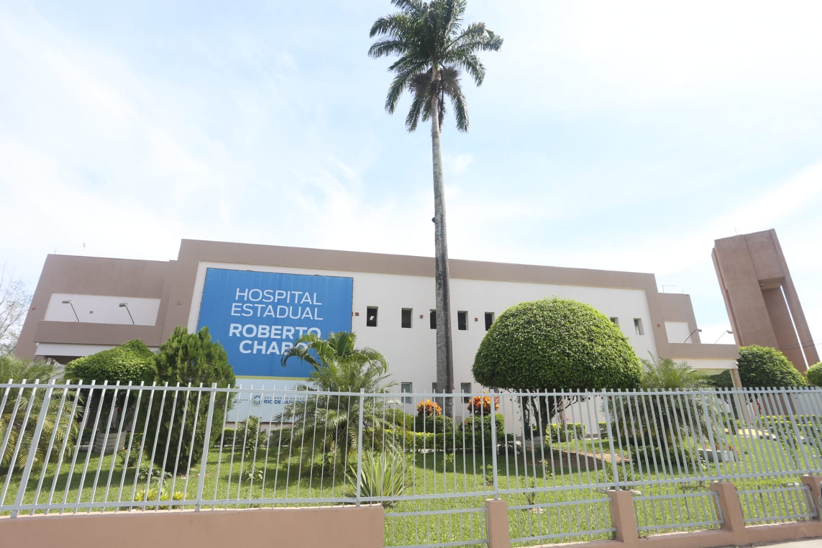 Bebê é atacado por pitbull em Búzios