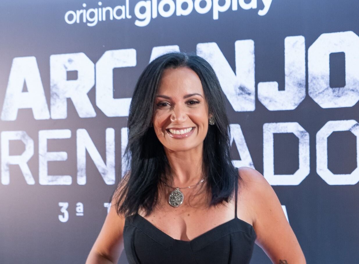 Jornada dupla: Atriz de Arcanjo Renegado atua como enfermeira no Hospital Che Guevara, em Maricá, há 3 anos