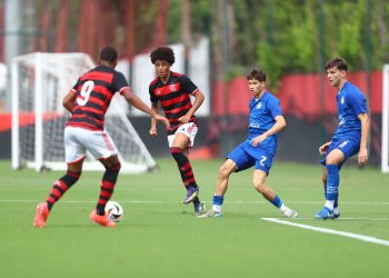 Flamengo Sub-16 empata com Dínamo Zagreb na estreia da Adidas Cup