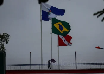 Maricá: Defesa Civil emite alerta de possibilidade de chuva forte com raios e rajadas de vento