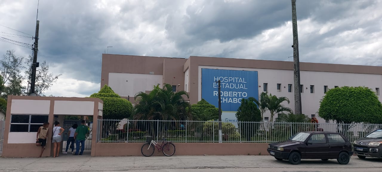 Menino dá entrada em hospital de Araruama após ser atacado por cachorro