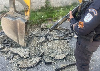 PM prende em itaboraí traficante que obrigava funcionários da Prefeitura a refazer barricadas