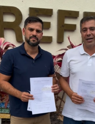 Prefeito e vice de Cabo Frio anunciam corte de 50% nos próprios salários; Entenda