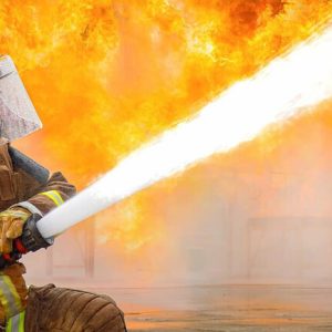 Casa pega fogo e criança morre queimada em Maricá