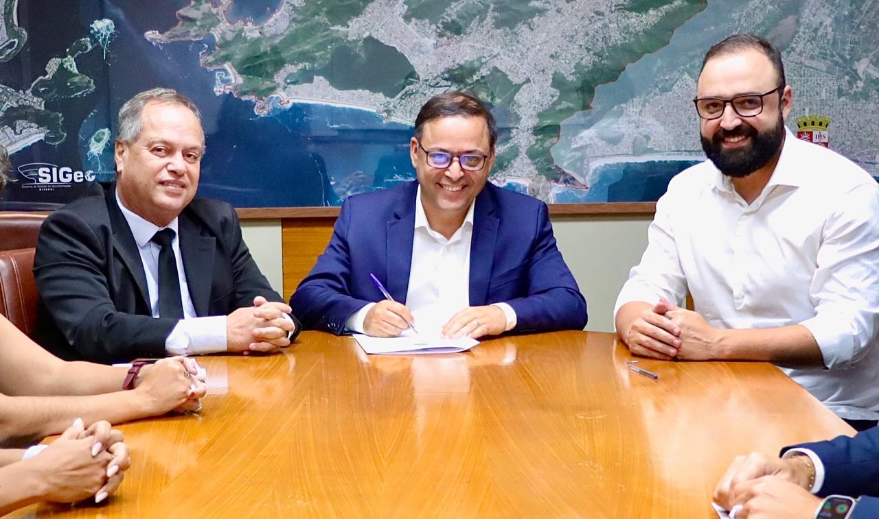 Prefeito de Niterói sanciona projeto que fixa em 6% desconto no IPTU pela Lei do Bom Pagador – Prefeitura Municipal de Niterói