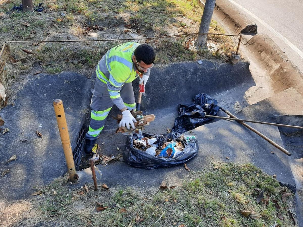 Lamsa reforça limpeza na Linha Amarela para evitar alagamentos durante chuvas