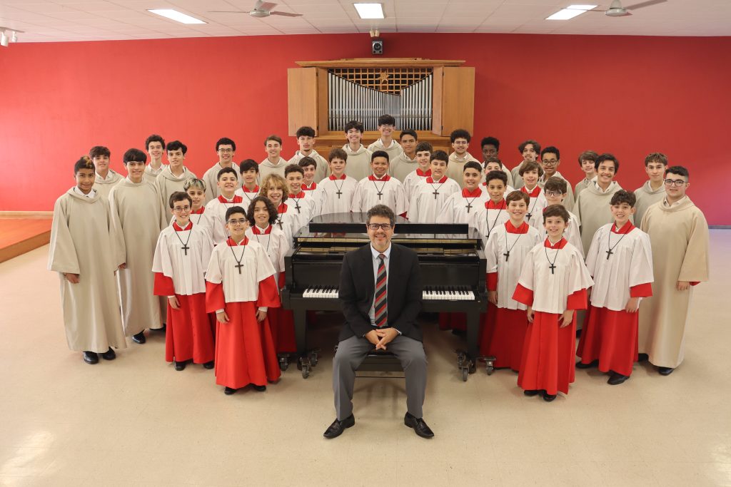 Canarinhos de Petrópolis embarcam, nesta sexta, para apresentações na Alemanha