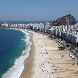 Corretor que negocia transação imobiliária, posteriormente fechada, tem direito à comissão integral, diz STJ