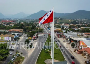 bandeiras marica rj setembro 2024 05