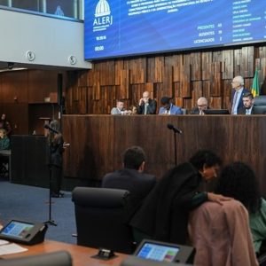 Deputados do RJ aprovam que mulheres vítimas de violência doméstica não paguem taxa de inscrição em concursos públicos do Estado