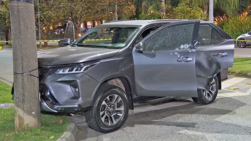 Motorista é baleado com 6 tiros em ataque no Rio