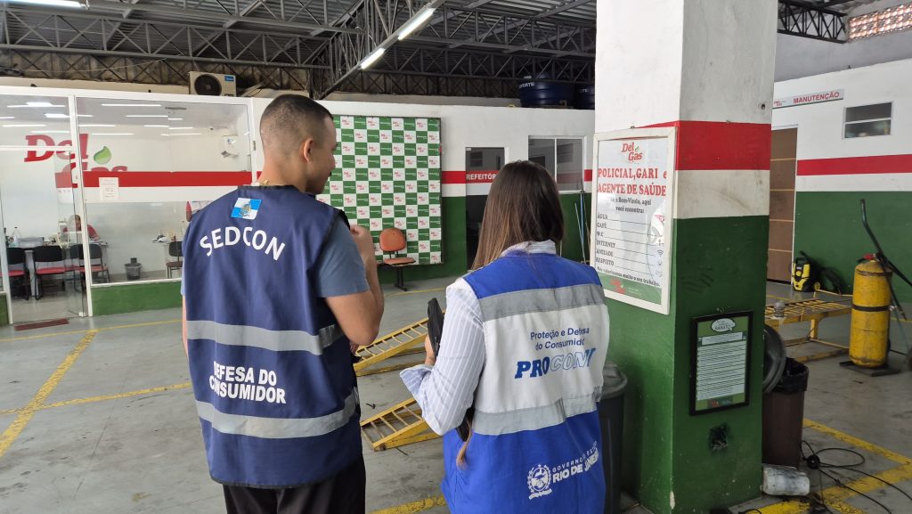 Operação interdita instaladora clandestina de GNV na Zona Norte