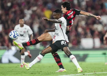 Pedro celebra noite 'inesquecível' após hat-trick e Kayzer admite 'humilhação' | Enfoco