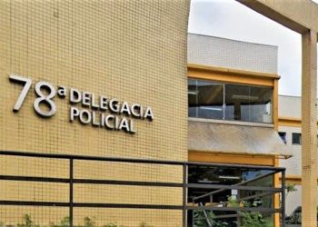 Mulher é presa por receptação de celular