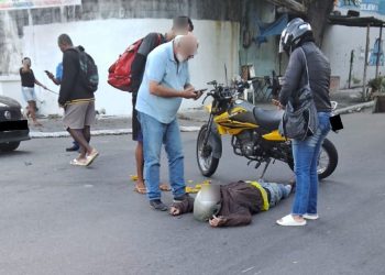 Motociclista fica ferido em colisão com carro em Niterói | Enfoco