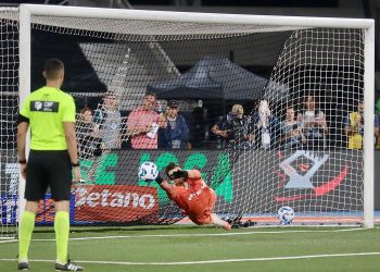 Vasco vence o Botafogo nos pênaltis e vai encarar o Fluminense na semifinal da Copa do Brasil