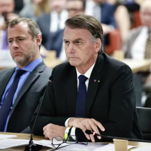 Advogados de Bolsonaro apontam falhas na decisão do STF