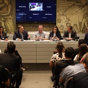 Câmara Municipal e Prefeitura debatem modernização da iluminação pública no Rio