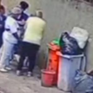 Funcionárias são flagradas furtando merenda de escola no Rio