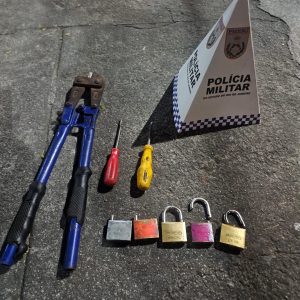 Ladrão é preso ao se esconder em piscina de bolinhas após furto em Icaraí