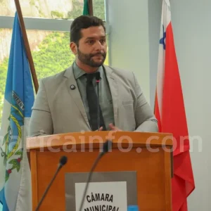 Maricá: Netuno (PL) segue como vereador mesmo após cassação, entenda!