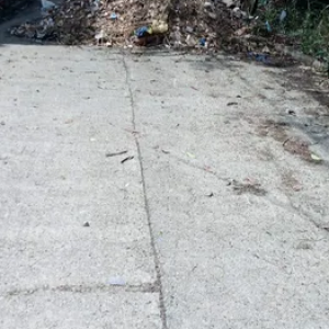 Menos de 48h após serem retiradas pela PM, barricadas são reinstaladas no Engenho do Roçado, em SG